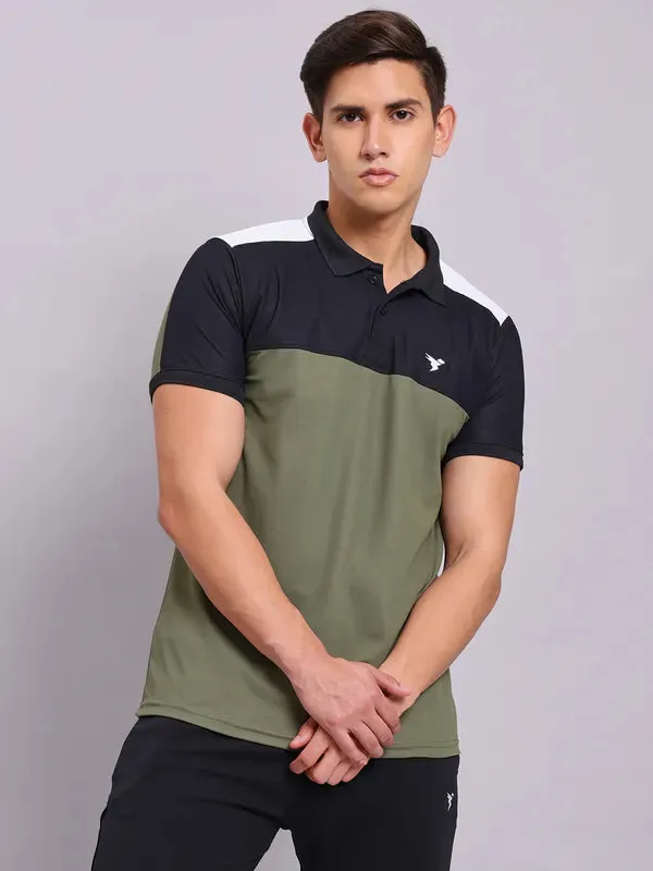 Men Colorblock Slim Fit Polo T-shirt with MATPIQ