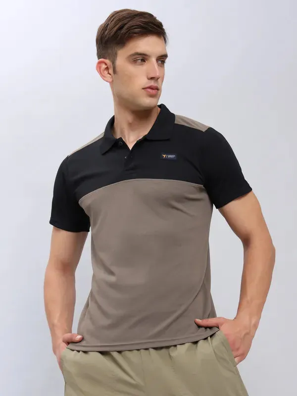 Men Colorblock Slim Fit Polo T-shirt with TECHNO COOL 