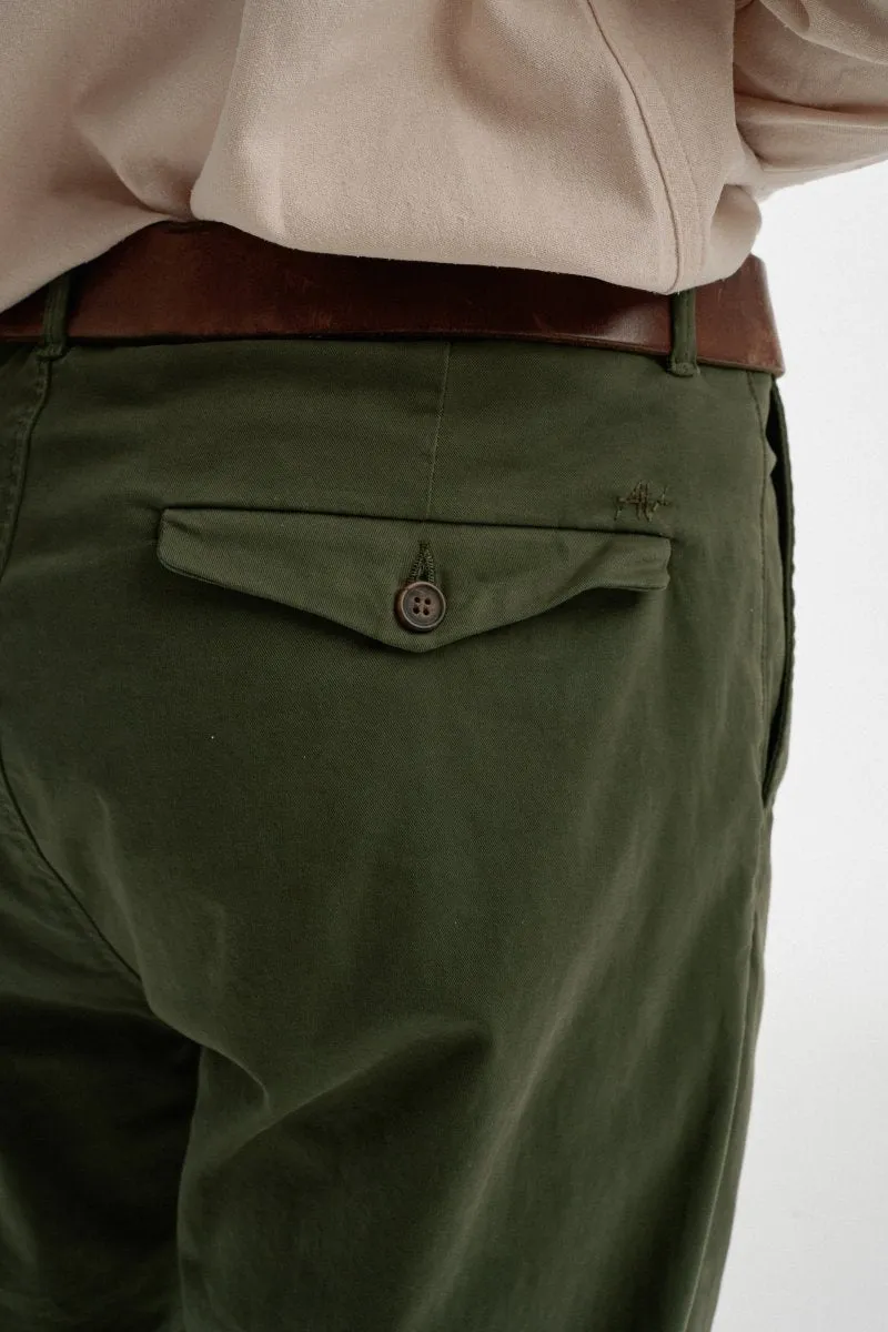 SLOUCHY CHINO / Pesto