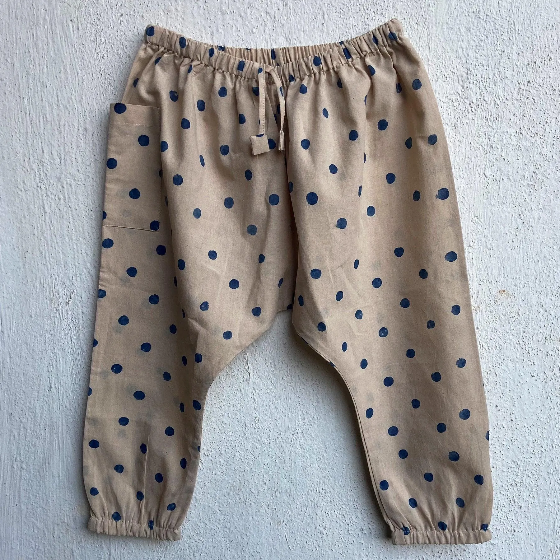 UNISEX ORGANIC INDIGO BEIGE POLKA JHABLA WITH POLKA PANTS